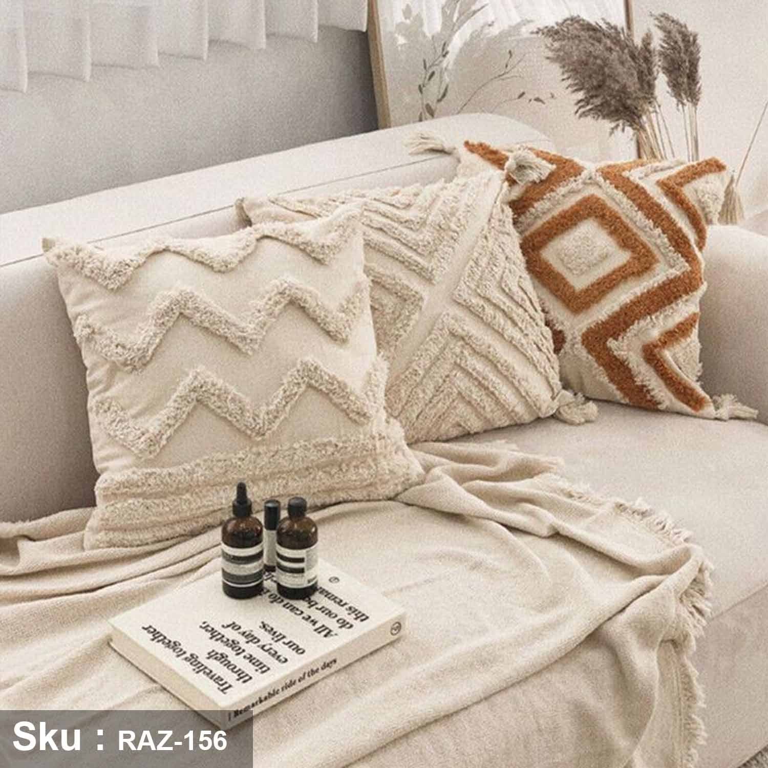 1_906c42e3-0f03-4137-bc21-21a616483a4a.jpg Linen cushion - RAZ-156 - Image 1