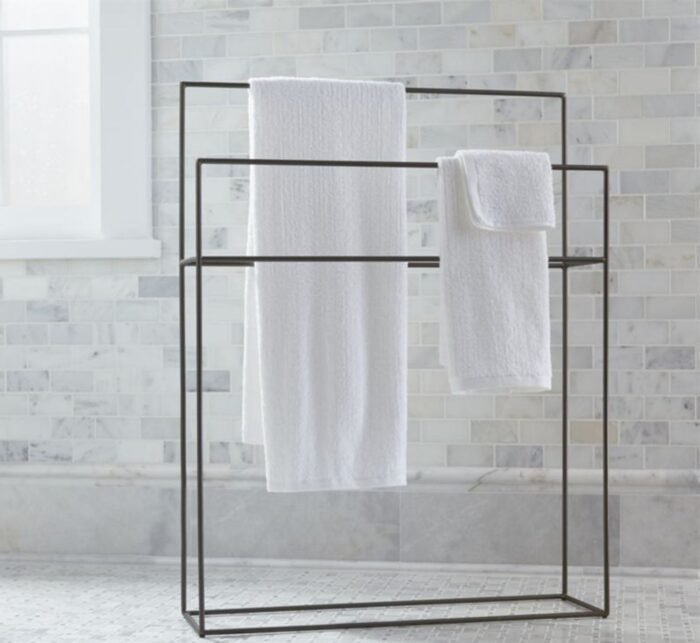 Iron clothes hanger with electrostatic paint - Image 1