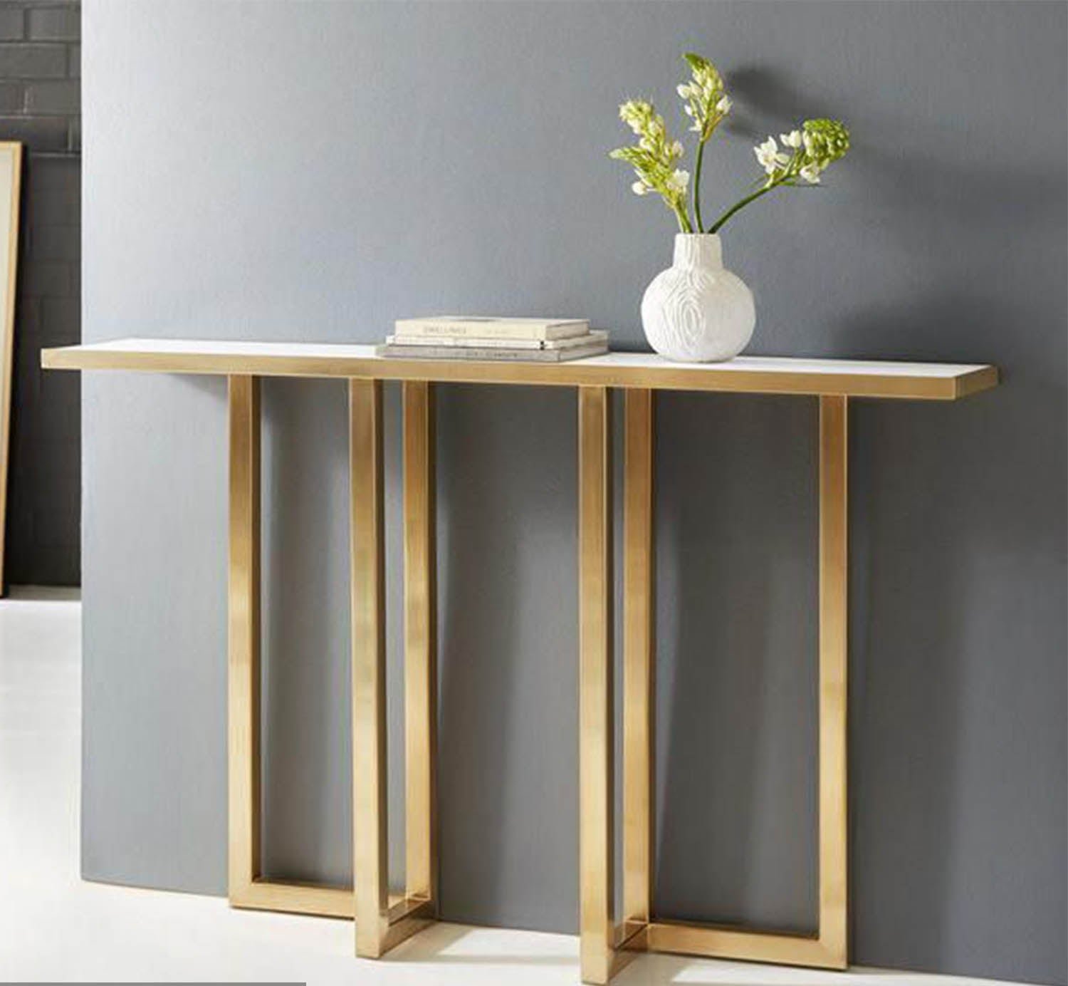 Carol Konsul Hadid Electrostatic Dahan and Rakham - Image 1