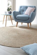 Trent Lynwood English Style Living Room - Image 16